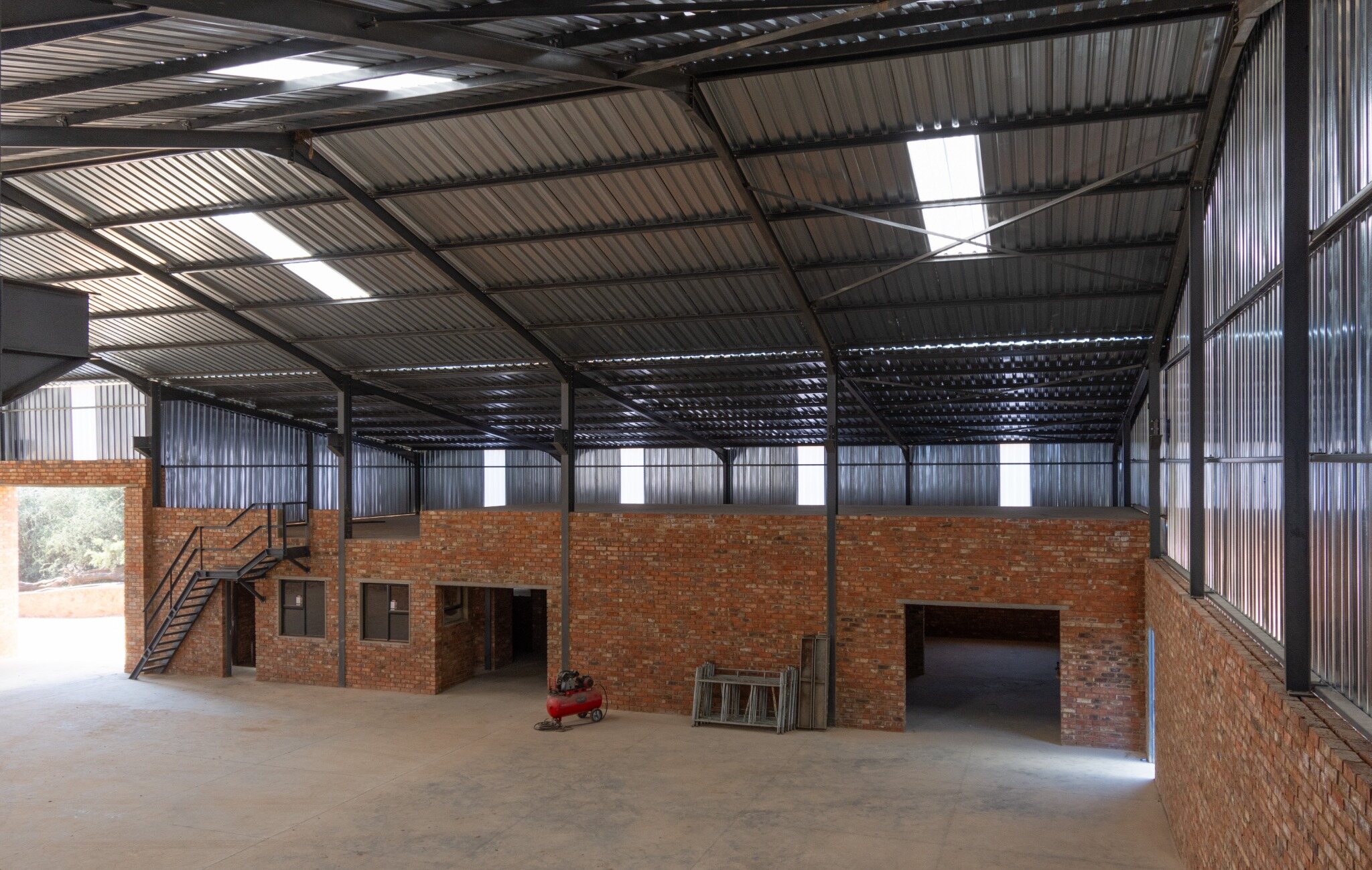 Completed 1,200 square metre industrial workshop in Germiston